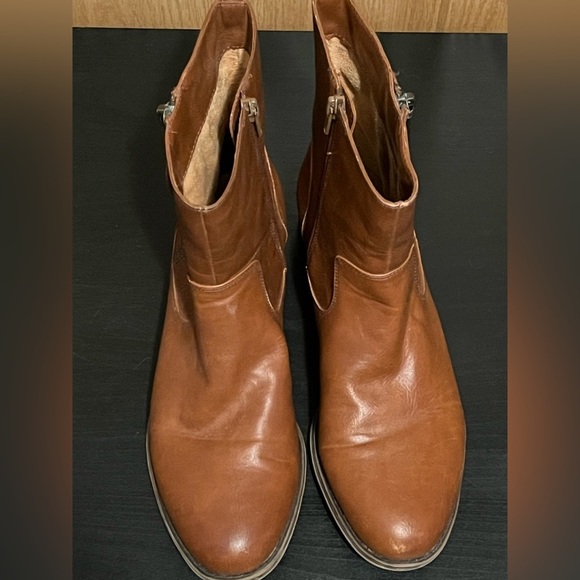 Naturalizer Jacklyn Brown Booties - Picture 12 of 16